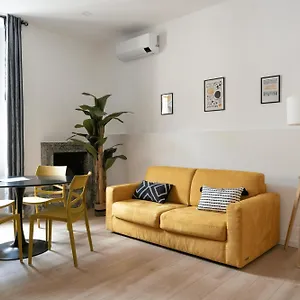 Comostay Como