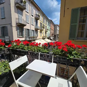 Apartment Russomanno