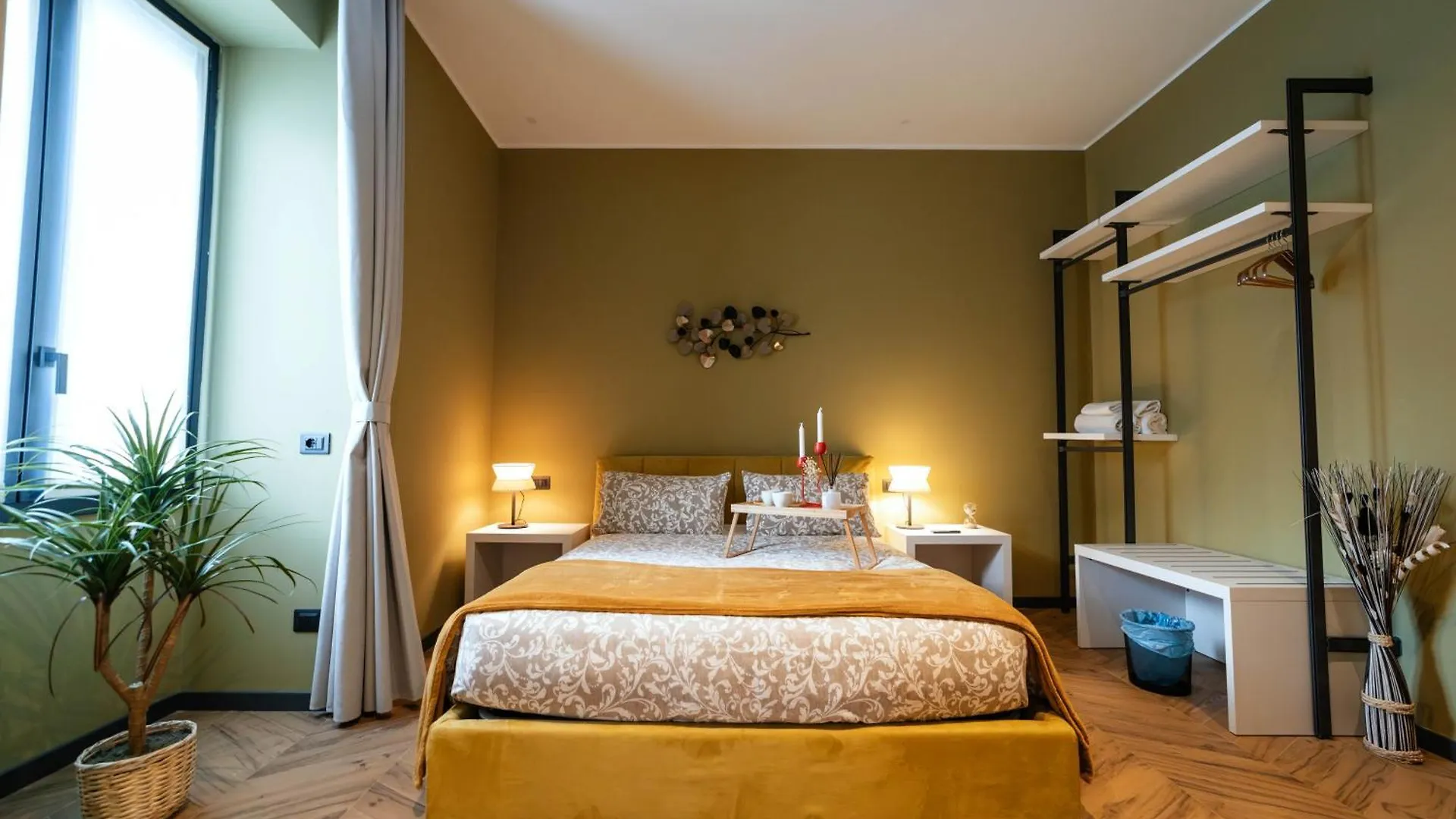 Scarlet'S Suite Como Lake Apartment