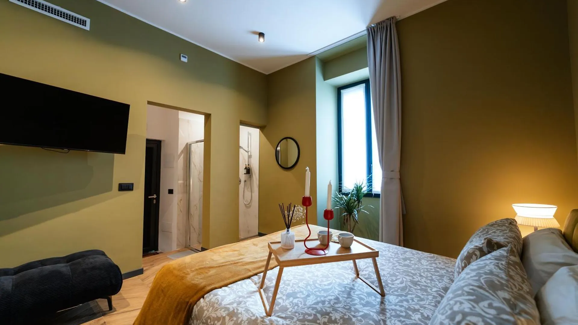 Scarlet'S Suite Como Lake