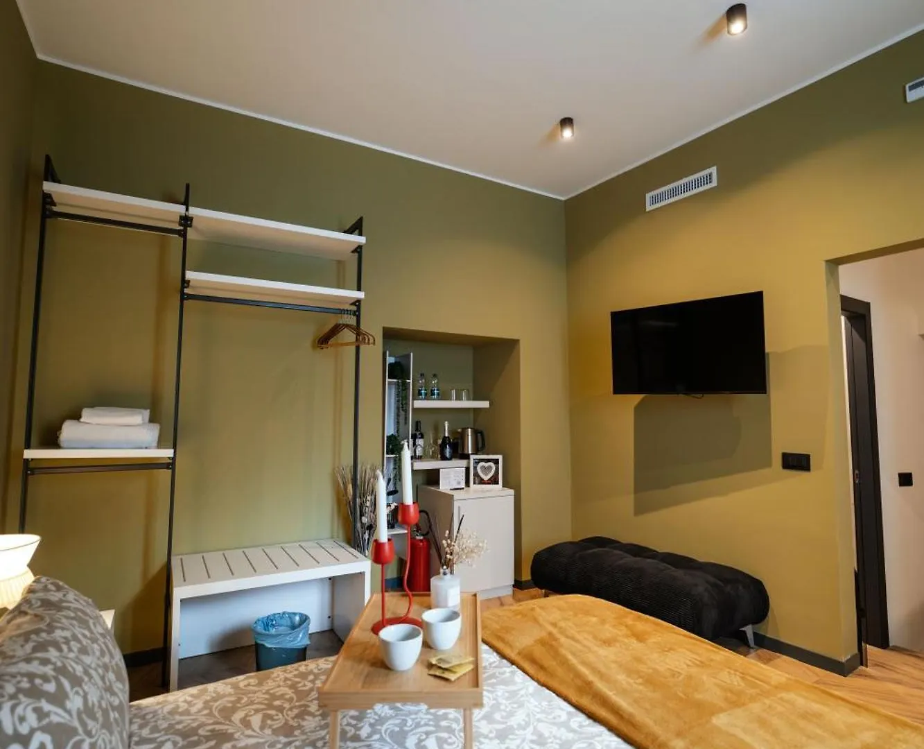 Scarlet'S Suite Como Lake Apartment